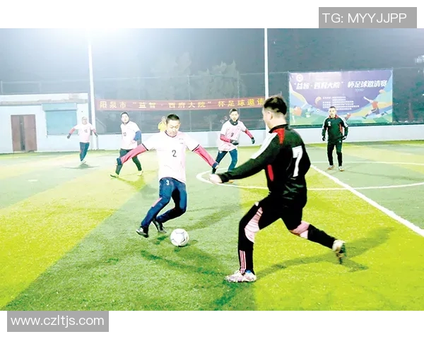 激浪足球明星代言形象展示引领潮流风尚的魅力之旅