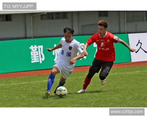 杭州足球队以54分稳居联赛积分榜首位展现强劲实力 杭州足球队以54分稳居联赛积分榜首位展现强劲实力