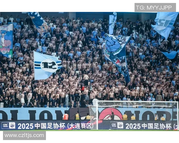 大连足球明星意外去世引发社会广泛关注与讨论 大连足球明星意外去世引发社会广泛关注与讨论