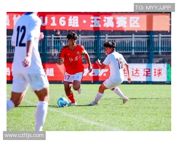 武汉足球队在锦标赛中的灵活性表现分析与战术探讨